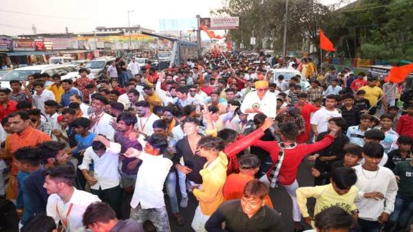 भोपाल में जगह-जगह शोभायात्रा निकाली गई