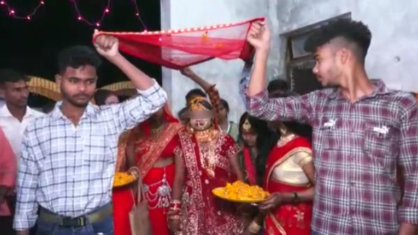 Bareilly Honor Killing daughter thrown in forest thinking her dead poured acid to hide her identity