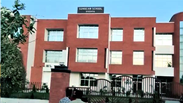 Ayodhya girl student dies after falling from Sunbeam School SIT will recreate the murder scene Ayodhya girl student dies after falling from Sunbeam School SIT will recreate the murder scene