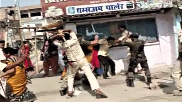 Bihar Muzaffarpur Sitamarhi 14 year old girl student murdered lover stabbed the girl with knife