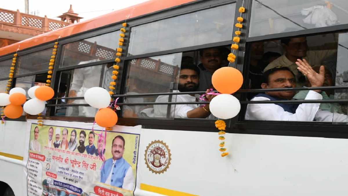 Sagar सिटी बस सपना पूरा, आज से सड़कों पर दौड़ेंगी सिटी बसें Sagar सिटी बस सपना पूरा, आज से सड़कों पर दौड़ेंगी सिटी बसें