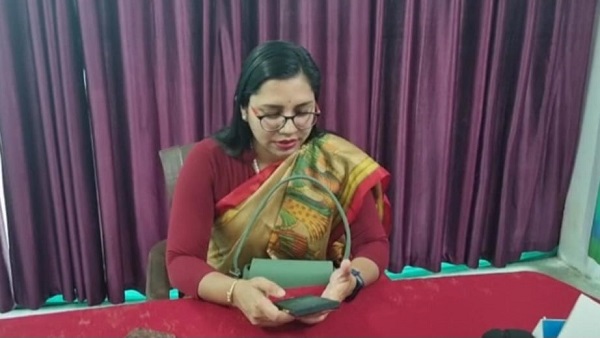 MP: SDM निशा बांगरे राजनीति में आएंगी, विस चुनाव लड़ेंगी MP: SDM निशा बांगरे राजनीति में आएंगी, विस चुनाव लड़ेंगी