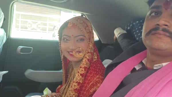 In the midst of marriage rituals in Banda and Mirzapur bride reached polling booth to give Voting 