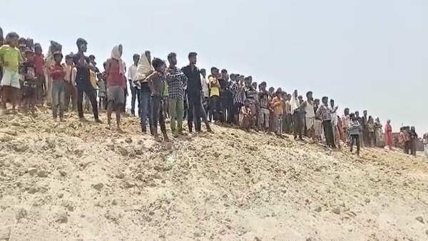 Farrukhabad Kamalganj 3 friends death due to drowning in deep water in Bhojpur Ganga Ghat 