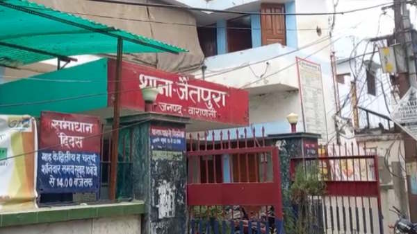 Varanasi when boys were Stopped from teasing girls they gave poison in Gulab Jamun to whole family 