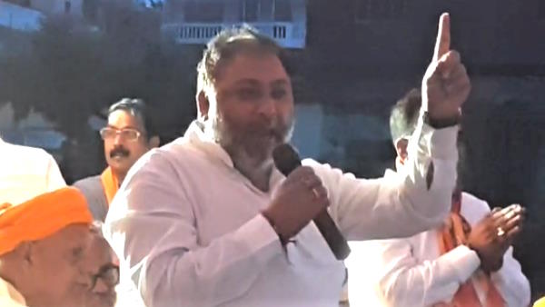 UP ballia Nikay chunav 2023 viral video BJP worker as Hanuman accused hurting religious sentiments UP ballia Nikay chunav 2023 viral video BJP worker as Hanuman accused hurting religious sentiments