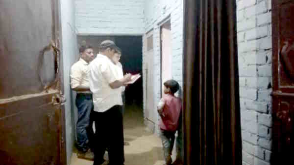 Mainpuri A 15-year-old girl burnt alive in front of brother for protesting against molestation Mainpuri A 15-year-old girl burnt alive in front of brother for protesting against molestation