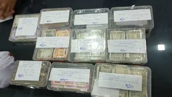 Jhansi conspiracy of 19 lakhs loot exposed Accountant looted to pay off debt in IPL Betting 