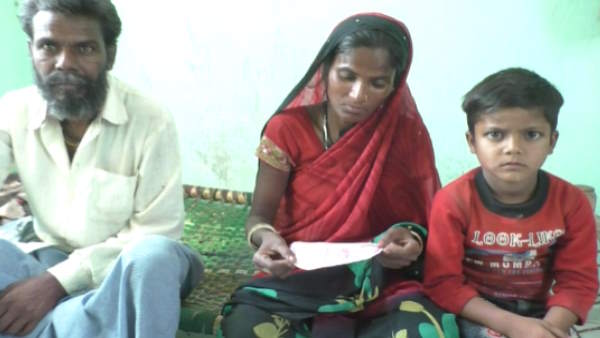 Kanpur 2000 note banned Khazanchis mother called up Akhilesh Yadav remembering 2016 demonetisation Kanpur 2000 note banned Khazanchis mother called up Akhilesh Yadav remembering 2016 demonetisation