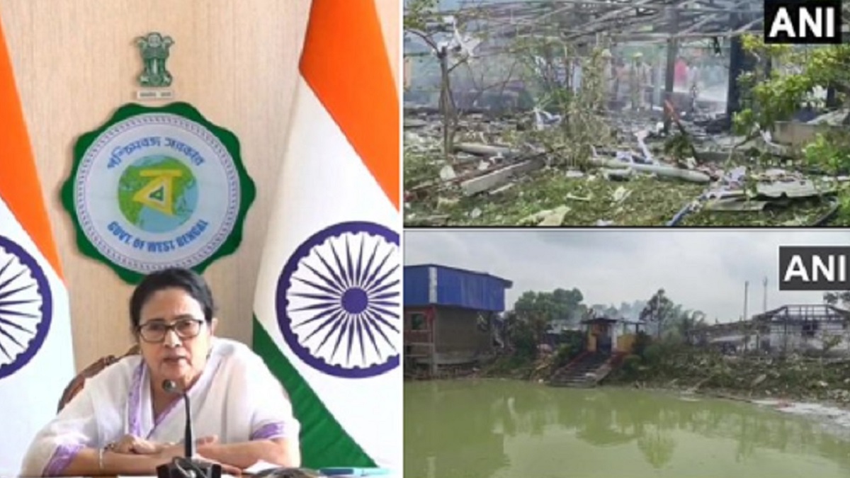 बम बनाने वाली फैक्ट्री में भीषण विस्फोट, 7 लोगों की मौत, CM ममता बनर्जी ने जताया दुख बम बनाने वाली फैक्ट्री में भीषण विस्फोट, 7 लोगों की मौत, CM ममता बनर्जी ने जताया दुख