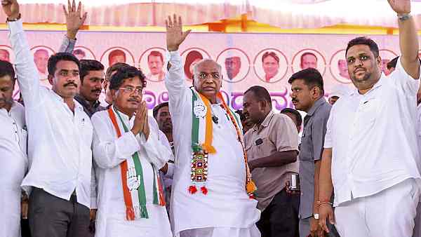 Karnataka election 2023: Due to the fear of loss due to the promise of ban on Bajrang Dal, some leaders changed their tone, differences are visible in the party