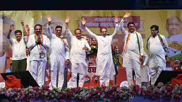 Congress-NCP standoff over the post of PAC chairman in Maharashtra,Uddhav Thackerays Shiv Sena benefits from delay in action on CAG report on BMC