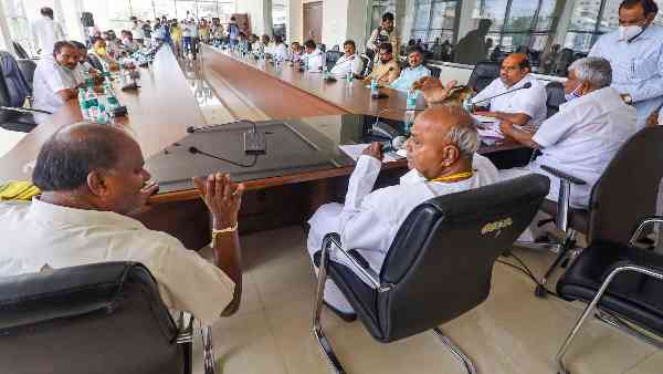 Karnataka Election 2023: Congress-BJP show close fight in campaign, JDS lagged behind in election campaign, but confident of becoming kingmaker Karnataka Election 2023: Congress-BJP show close fight in campaign, JDS lagged behind in election campaign, but confident of becoming kingmaker