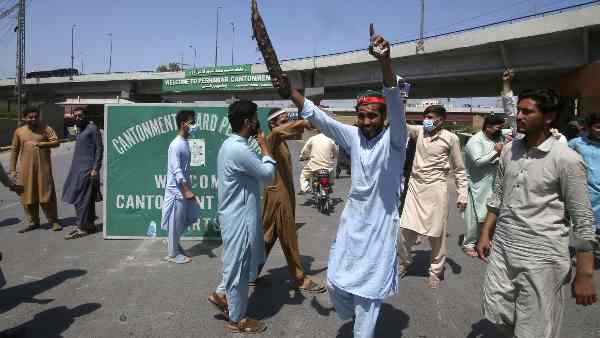 After Imran Khan, there is a demand for the arrest of property tycoon Malik Riaz in Pakistan, the owner of Asias largest real estate company