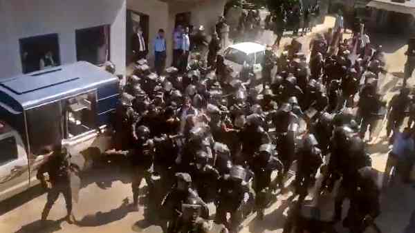 After Imran Khan, there is a demand for the arrest of property tycoon Malik Riaz in Pakistan, the owner of Asias largest real estate company