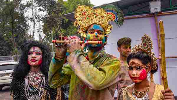 Patna High Court blow Lalus daughter-in-law Aishwarya Rai, orders to return extra maintenance money to husband Tej Pratap Yadav