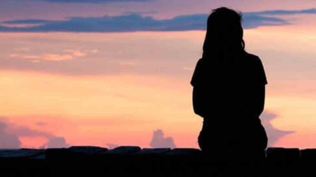 Loneliness Threat To Public Health warn alarm by experts Loneliness Threat To Public Health warn alarm by experts