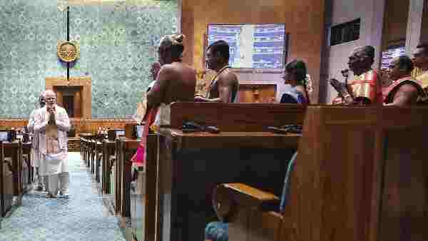 Adheenams of Tamil Nadu with PM Modi