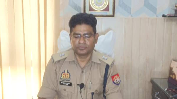 Kaushambi 17 year old girl consumed poison died police investigating the angle of Love Triangle