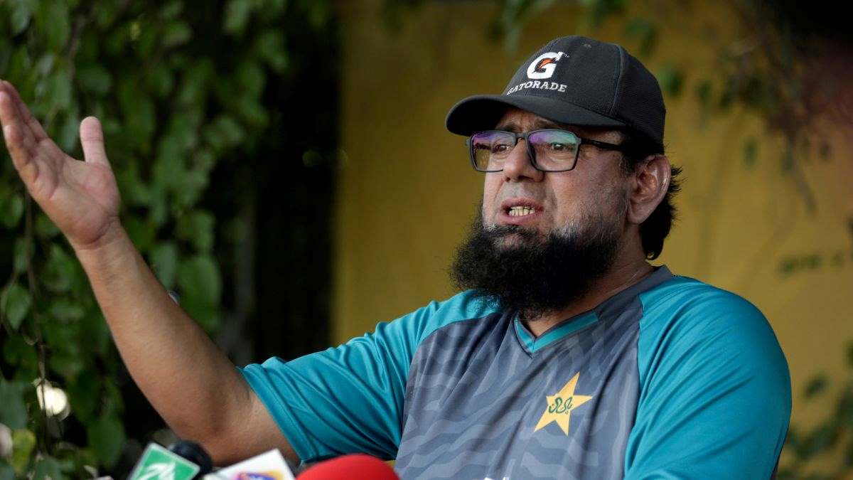 Saqlain Mushtaq Saqlain Mushtaq