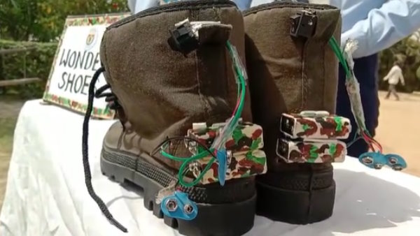 Mirzapur Students made special shoe for Indian Army this will save from cold as well as landmines