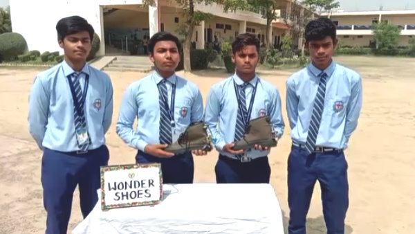Mirzapur Students made special shoe for Indian Army this will save from cold as well as landmines