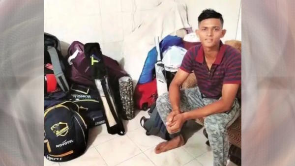 From selling golgappas to sensation in IPL know the journey of UP bhadohi boy Yashasvi Jaiswal From selling golgappas to sensation in IPL know the journey of UP bhadohi boy Yashasvi Jaiswal
