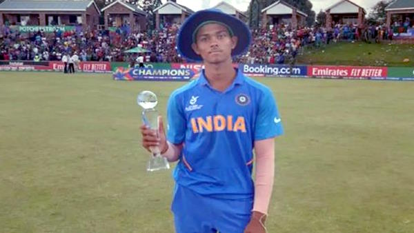 From selling golgappas to sensation in IPL know the journey of UP bhadohi boy Yashasvi Jaiswal From selling golgappas to sensation in IPL know the journey of UP bhadohi boy Yashasvi Jaiswal