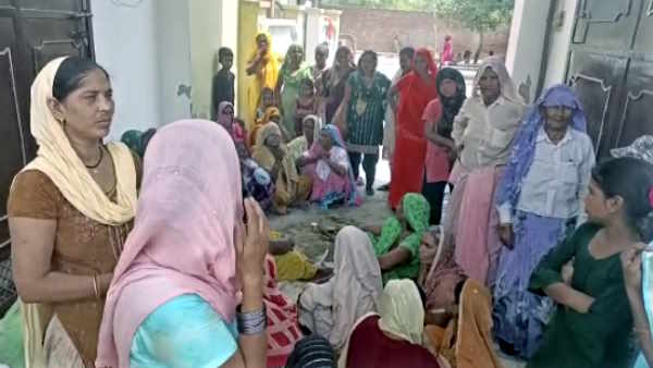 UP news two different road accidents in amroha and kushinagar six people died on saturday night UP news two different road accidents in amroha and kushinagar six people died on saturday night