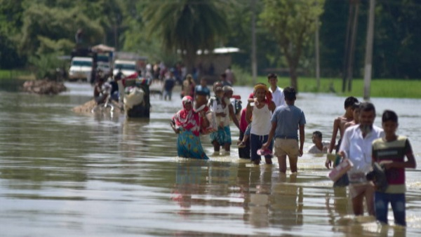 Assam Flood: लगातार बारिश से बाढ़ की स्थिति गंभीर, 34 हजार लोग प्रभावित
