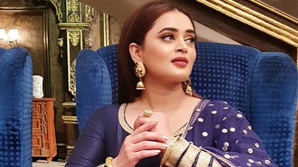 Bebika Dhurve 