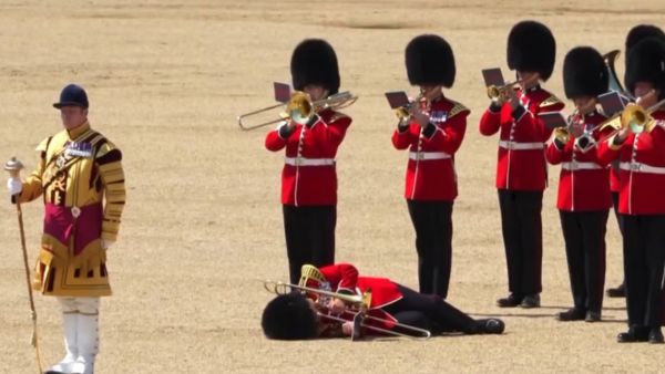British Soldiers Faint British Soldiers Faint
