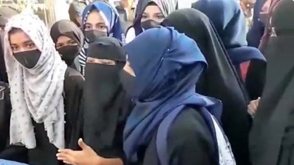 hyderabad college burqa controversy
