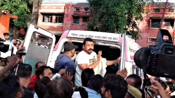 Bhim Army Chief Chandrashekhar Chandrasekhar is discharged Left for home with heavy police force 