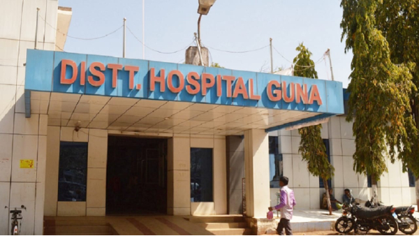 daughter-in-laws family boiling oil fold