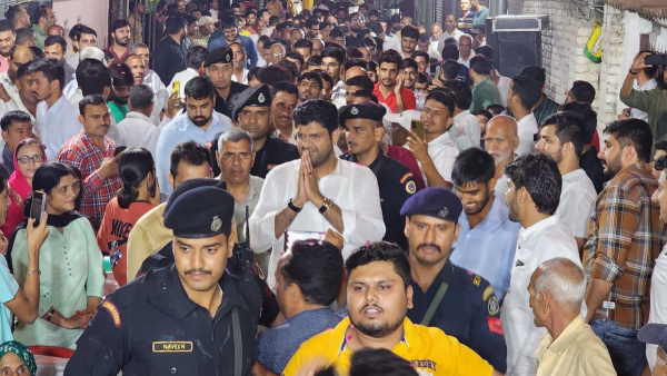 Officers should complete all necessary facilities for industries Dushyant Chautala