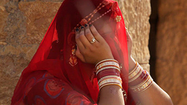 husband-went-abroad-after-marriage-in-gorakhpur-up-wife-married-another-youth-in-greed-of-money husband-went-abroad-after-marriage-in-gorakhpur-up-wife-married-another-youth-in-greed-of-money