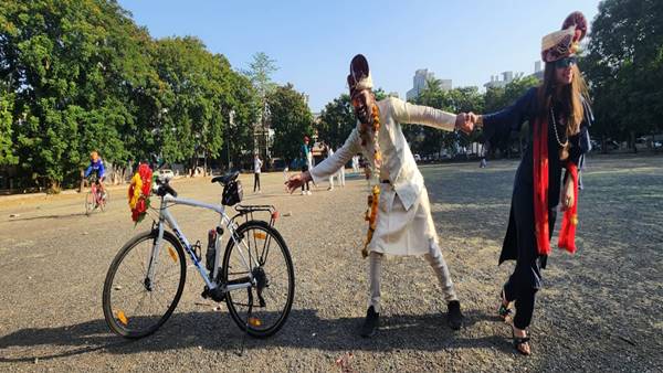 Groom Found Girls Food Habits