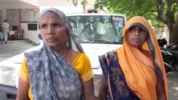 Mathura killed girl burnt dead body in field abducted posing as Electricity Department team 