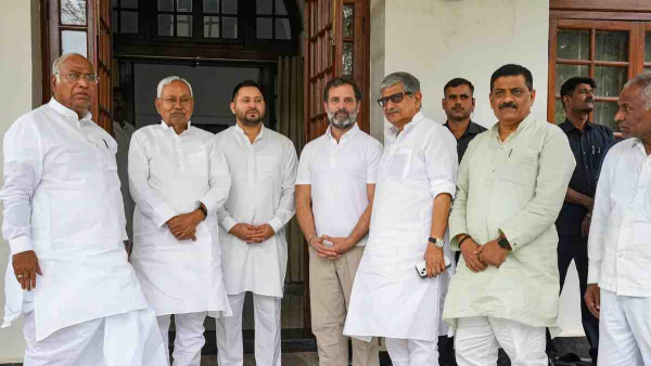 Opposition Unity political parties on active mood before Lok Sabha Elections
