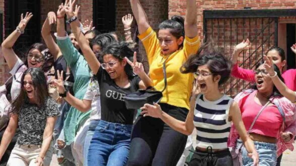 neet 2023 students appearing for NEET exam increased 3 times know about medical entrance exam