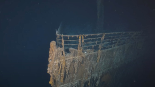 rich spend millions to see wreckage of Titanic and Titan