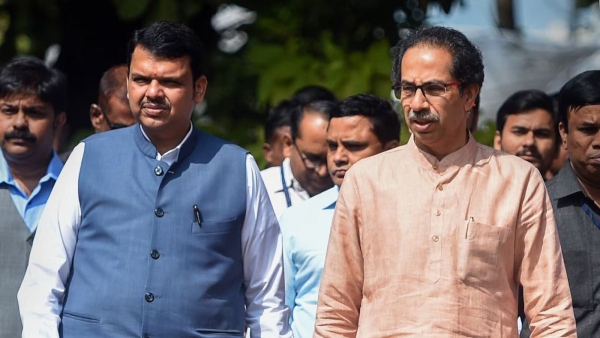 Devendra Fadnavis taunts Uddhav
