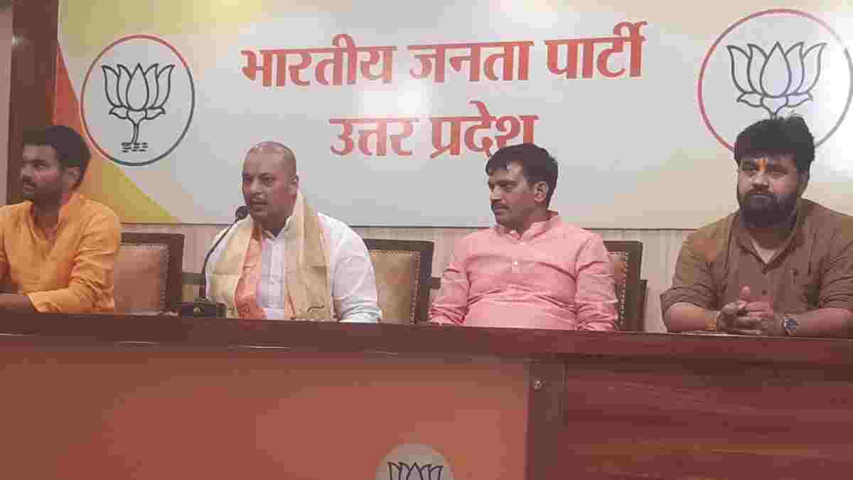 योगी आदित्यनाथ योगी आदित्यनाथ