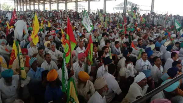 Kurukshetra mahapanchayat sunflower MSP Haryana, farmers block Delhi Chandigarh highway