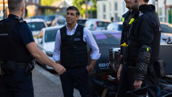 Rishi Sunak Turns Immigration Officer