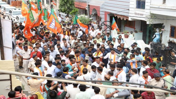 CM Shivraj Singh came out to contact with the people, said - Kamal Nath mill grinded the public CM Shivraj Singh came out to contact with the people, said - Kamal Nath mill grinded the public