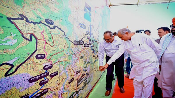 ashok gehlot in banswara 