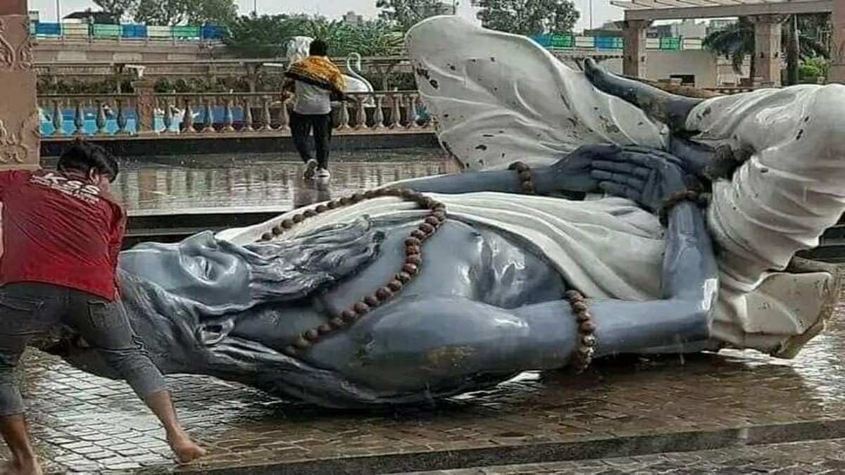 Lokayukta took cognizance of falling idols of Mahakal Lok, Kamal Nath government Congress on target Lokayukta took cognizance of falling idols of Mahakal Lok, Kamal Nath government Congress on target