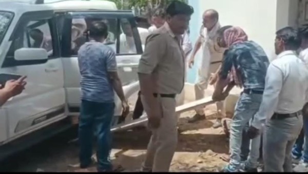 Firing between two families in Satwas of Dewas, two including BJYM leader father died